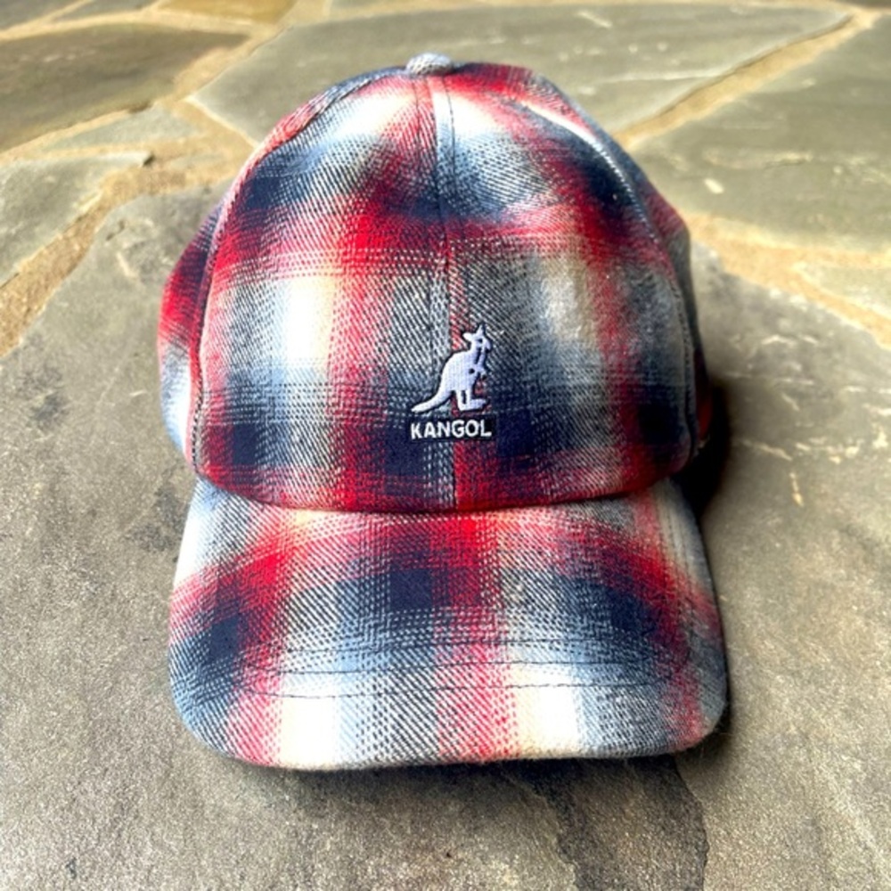 Kangol Grunge Plaid BB- UO
